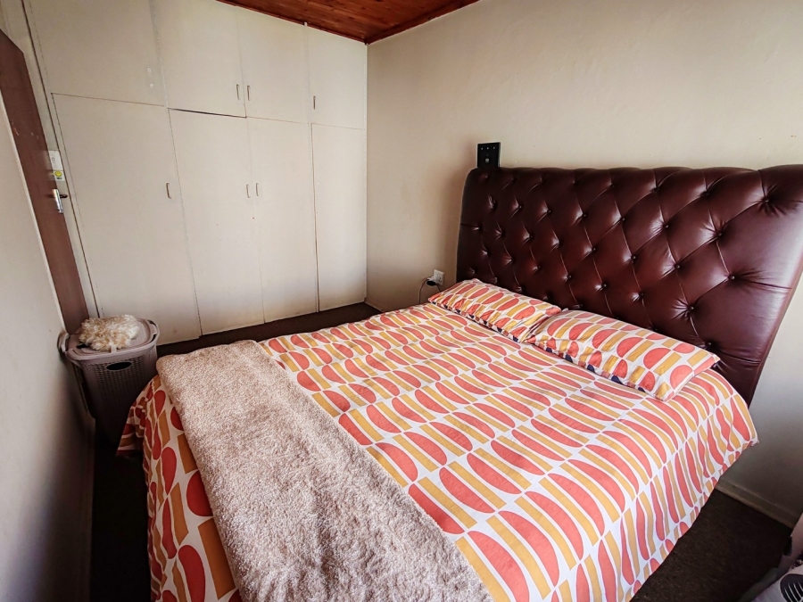 2 Bedroom Property for Sale in Potchefstroom North West